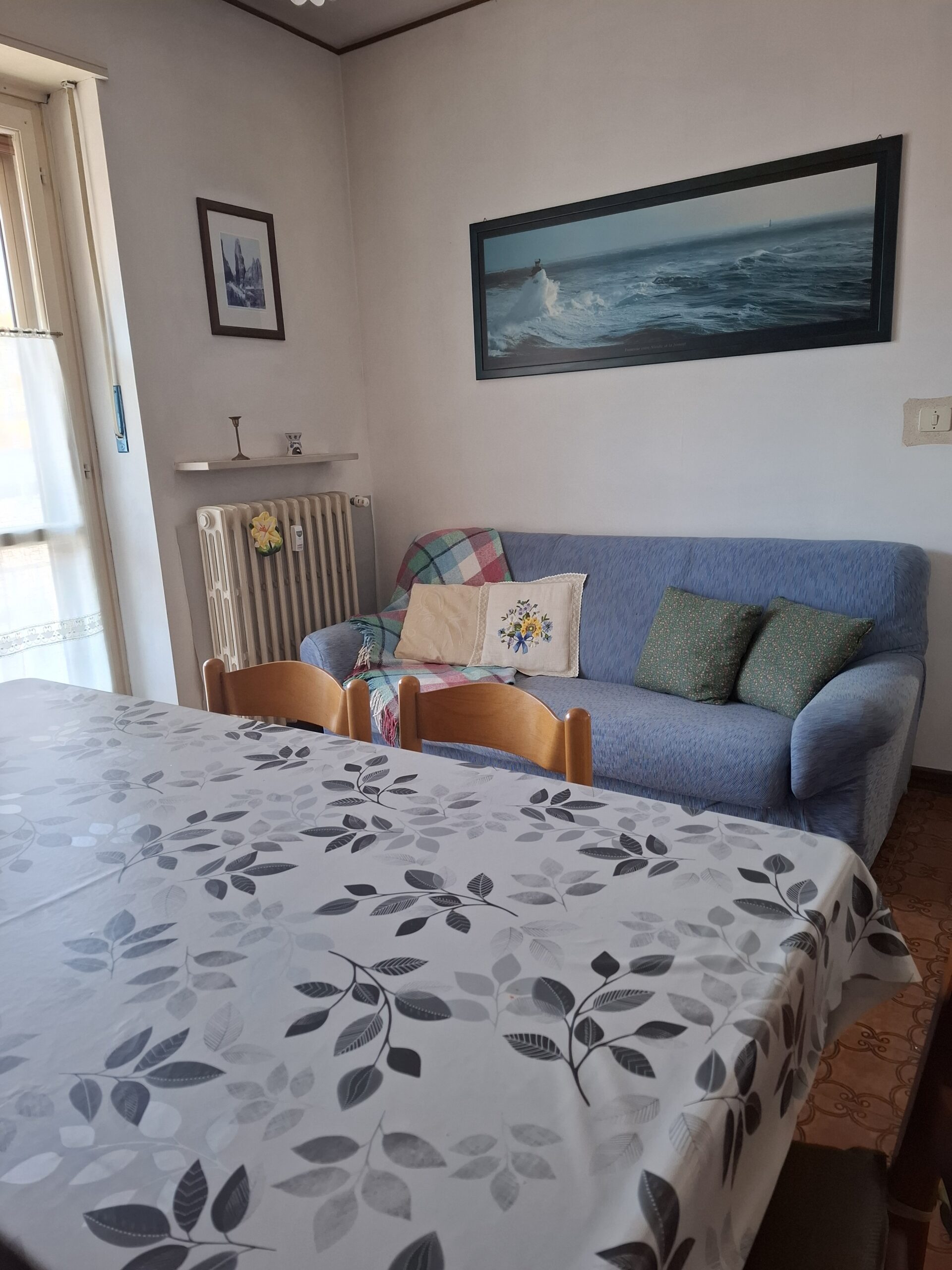 Bagno moderno e funzionale dell'appartamento
