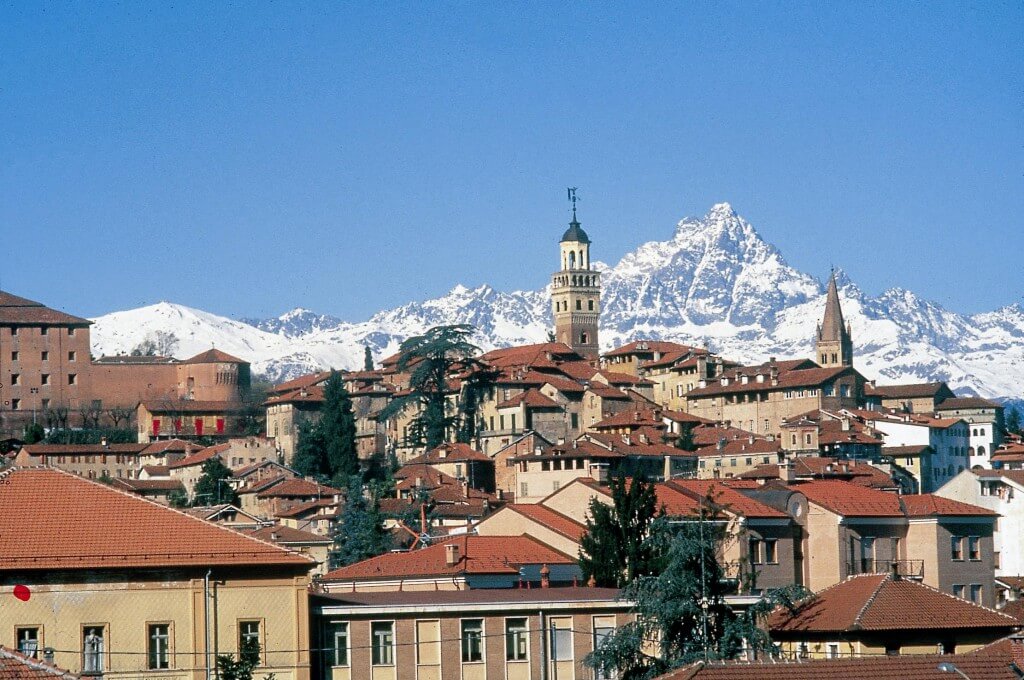 Cosa vedere vicino a Torre Pellice: centro storico e Castello di Saluzzo